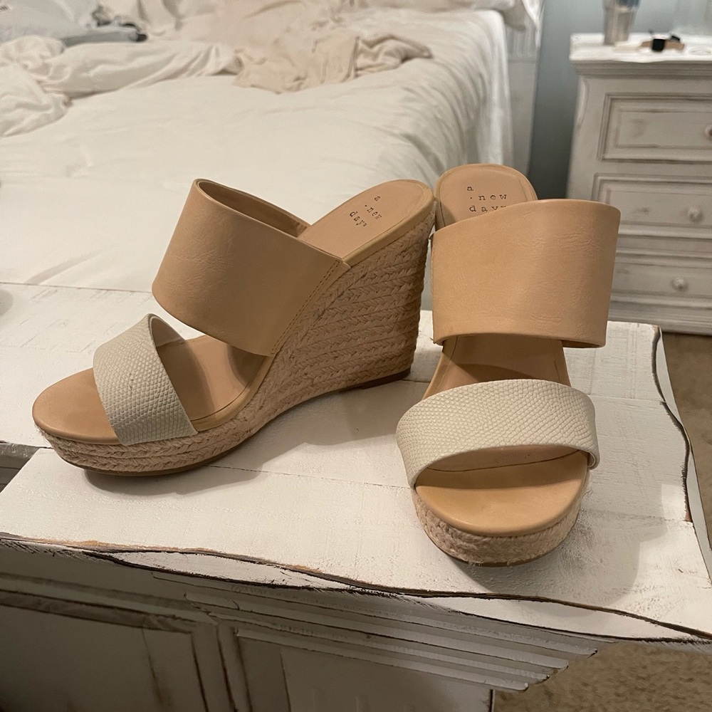 A new day wedge